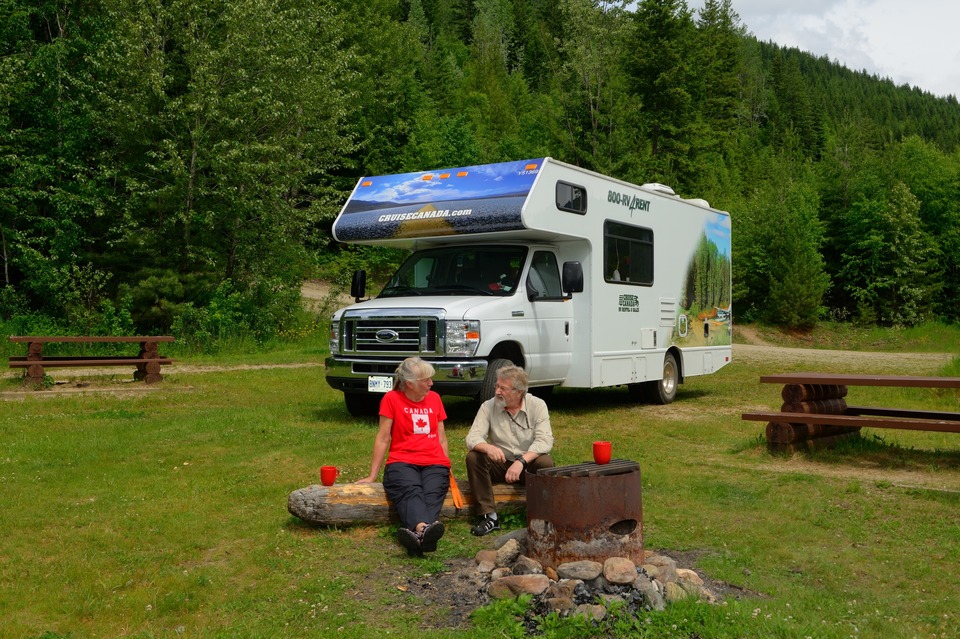 Canadas campingplasser ligger ofte naturskønt og bidrager til at gøre en rejse i autocamper i Canada til en fornøjelse af de helt store.